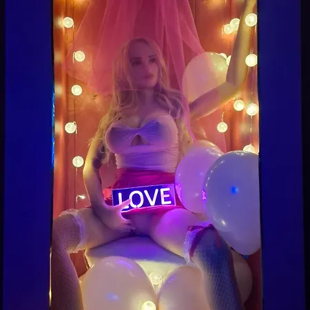 Pink Bdsm Apartment Lalka Milosci Wroclaw