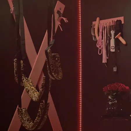 Appartement Pink Bdsm Lalka Milosci Wrocław