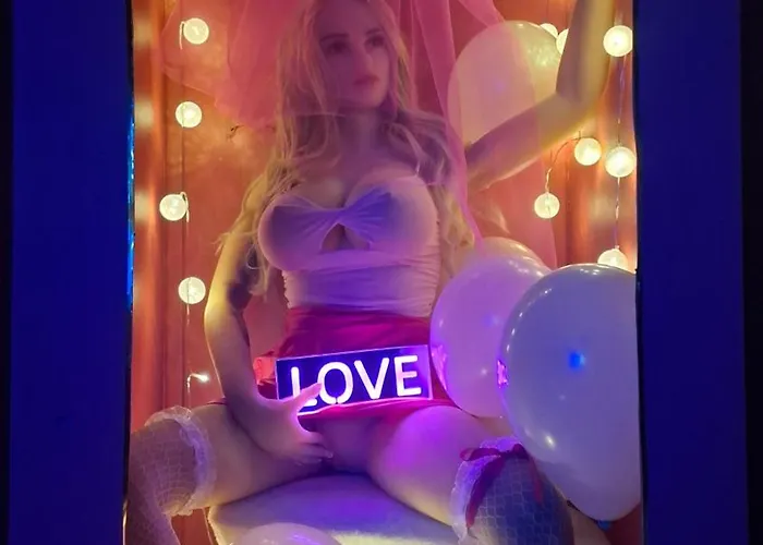 Pink Bdsm Apartment Lalka Milosci فروتسواف