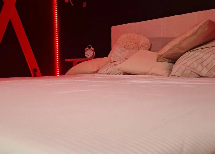 Pink Bdsm Apartment Lalka Milosci شقة فروتسواف