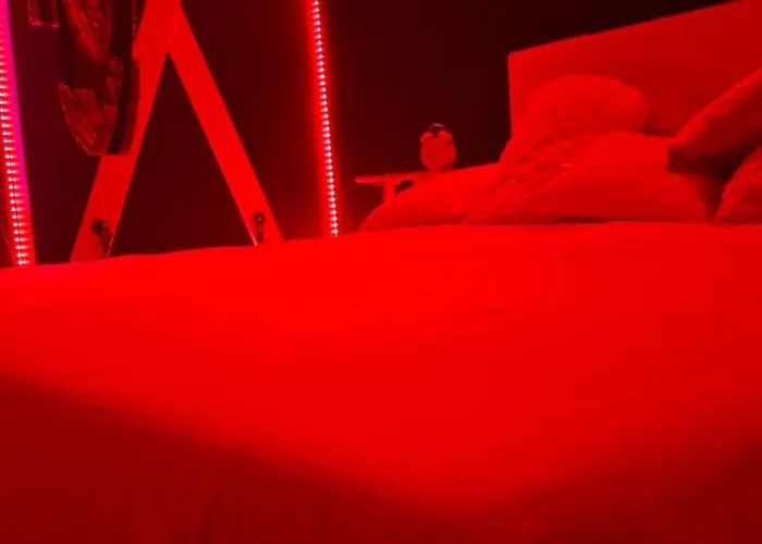 Pink Bdsm Apartment Lalka Milosci شقة *