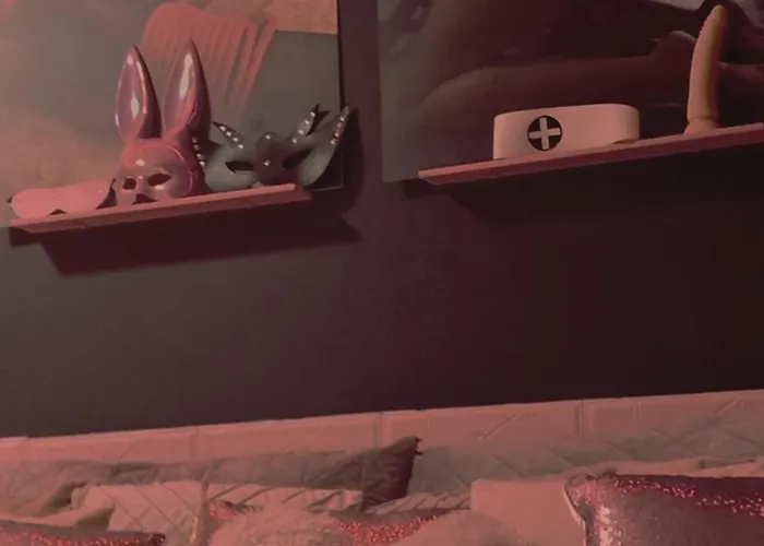 Pink Bdsm Apartment Lalka Milosci * فروتسواف