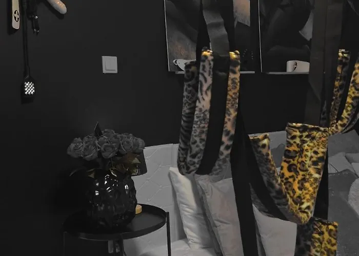 شقة Pink Bdsm Apartment Lalka Milosci *